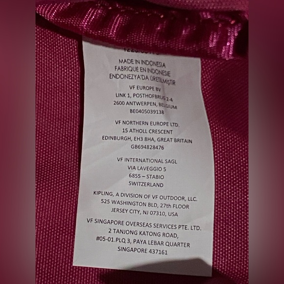 Kipling NWT Barto Rasberry Dream w/TESS Bag Charm - Picture 6 of 11